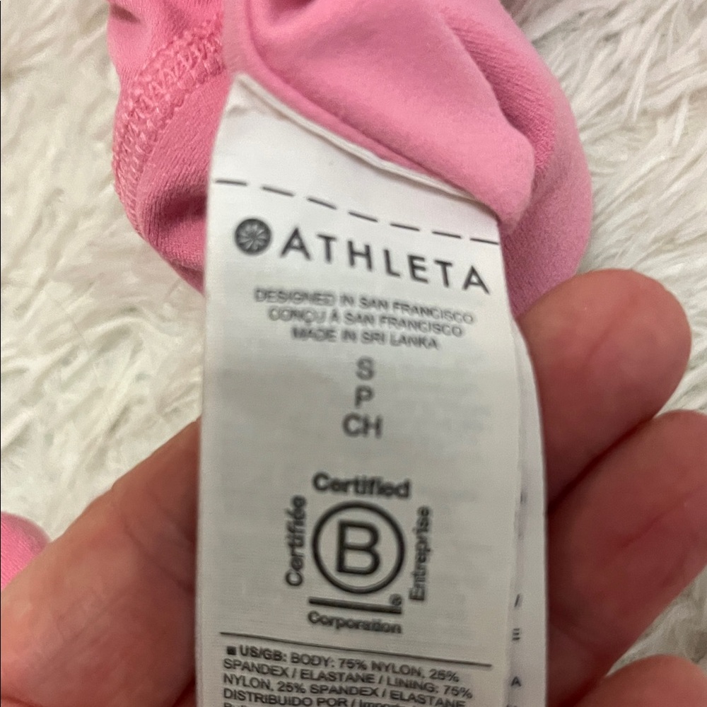 Athleta Transend Bra and Salutation Stash High Rise Leggings set - Picture 4 of 9